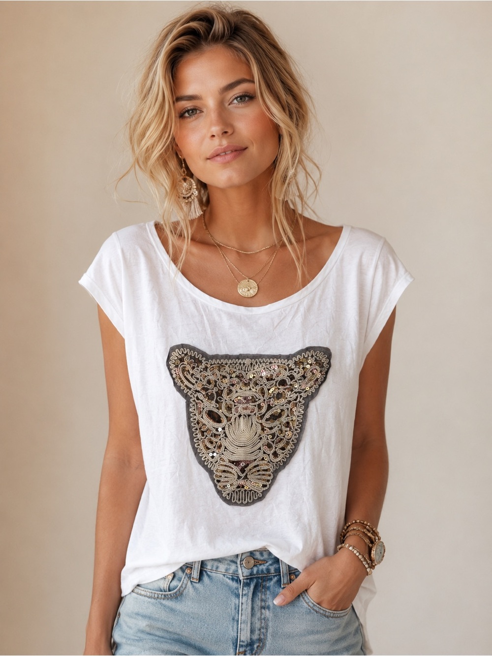 Peter Nygard White Scoop Neck Tee with Embellished Leopard Patch